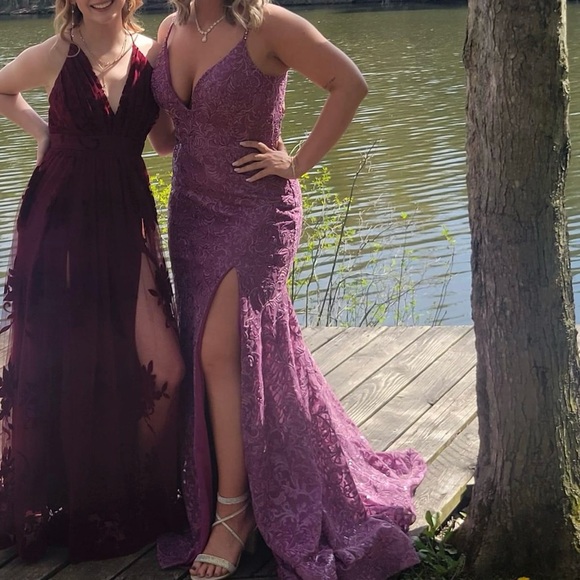 Size 12 Prom dress - Picture 8 of 10